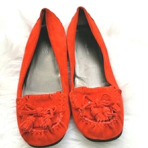 Bandolino red orange suede tassel moccasin loafer